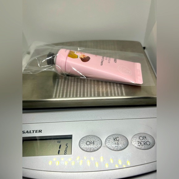 FASCY Moisture Bomb Hand Cream PEACH 40ml / 1.35FLOZ New W/O Box  Made In Korea - Picture 8 of 9